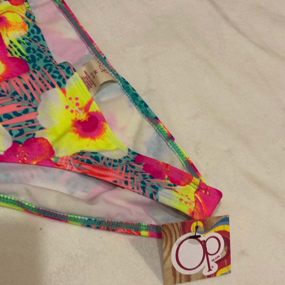 OP tropical Baithing Suit - Picture 8 of 8